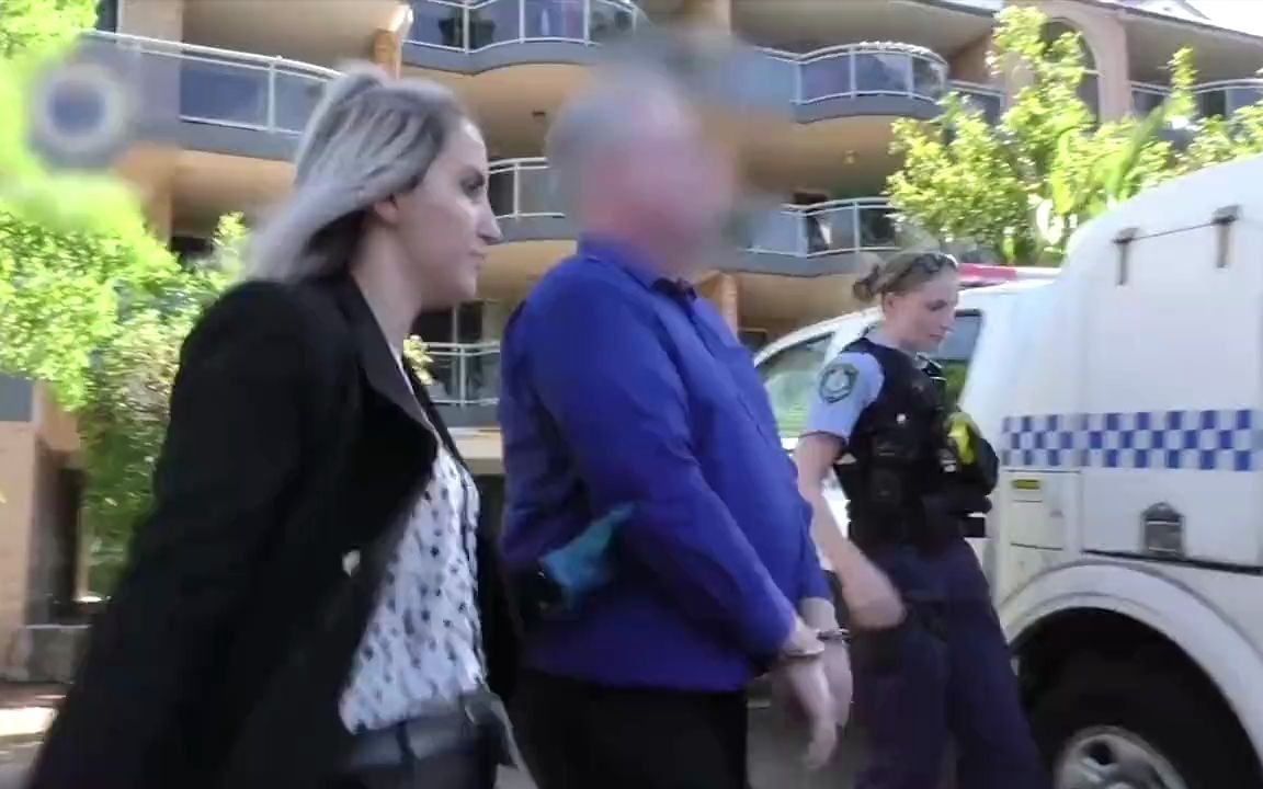 警察游戏手机_警察系列游戏_手机版警察类游戏推荐女