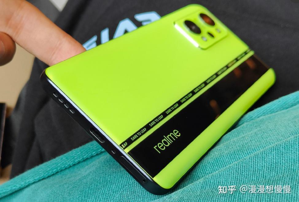 游戏最强散热手机-游戏玩家的福音！最强散热手机设计，让你畅享