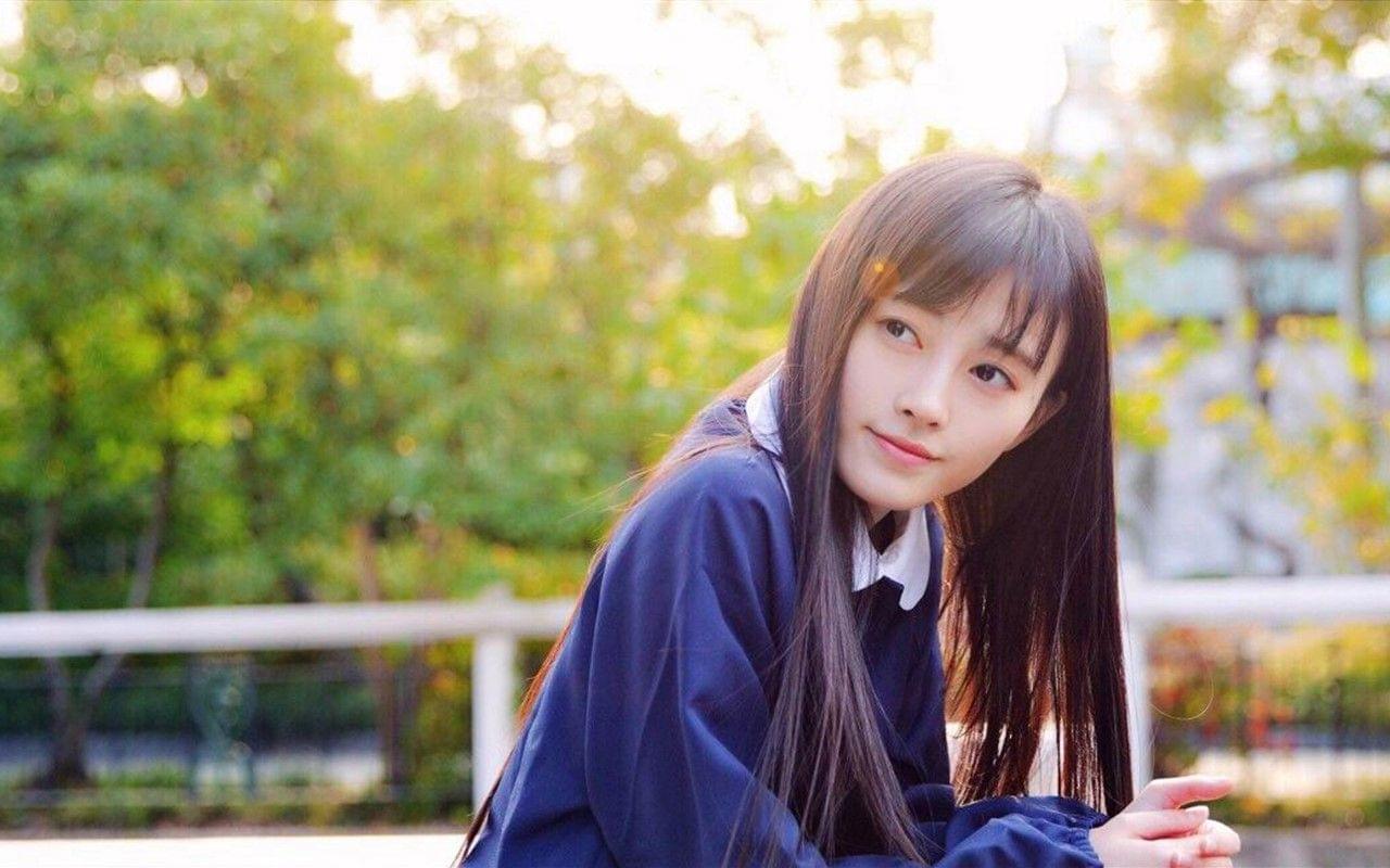 小女孩逃跑游戏_苹果手机游戏女孩逃跑视频_逃跑视频