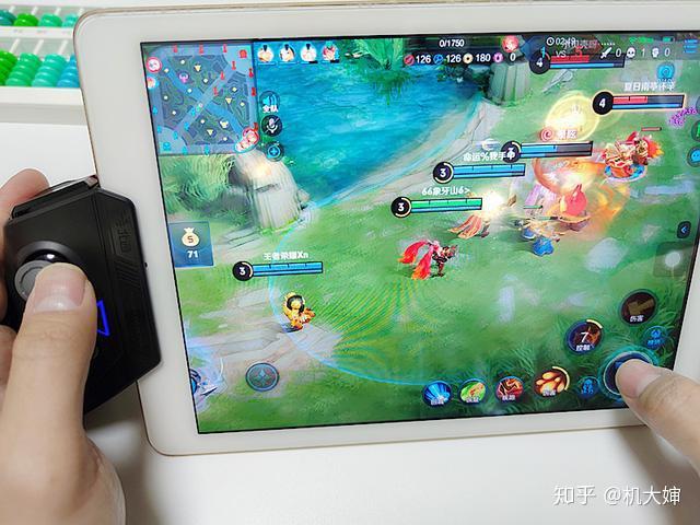 手柄游戏ipad_游戏手柄平板能用吗_平板上怎么做手机游戏手柄