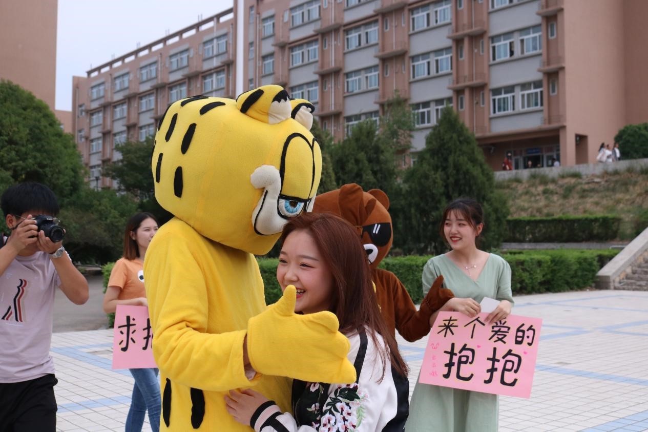 月之美兔_月之美兔_月之美兔