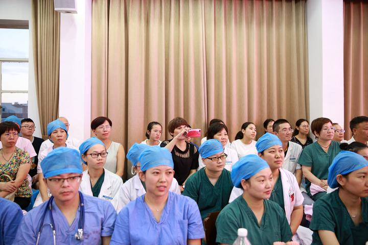 手机版模拟医院游戏大全-模拟医院游戏：技能提升、多学科合作、