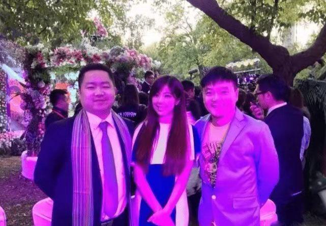 女神学院手游人物图鉴_女神学园手机游戏下载安装_女神学园破解版ios
