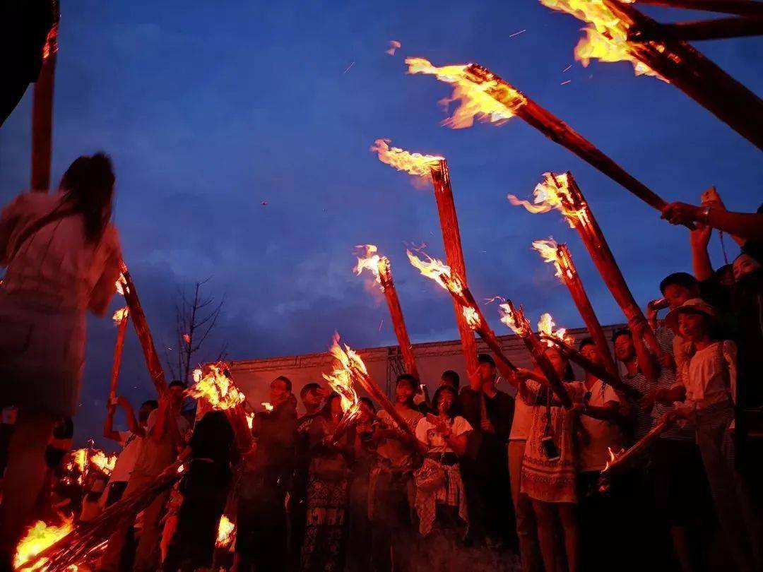什么民族的节日是火把节_火把节是哪个民族的_火把节的民族叫什么民族