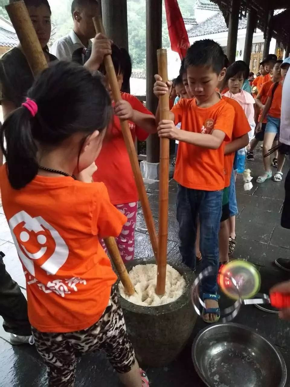 手机建设村子游戏：现代人的田园牧歌，带你体验乡村生活的乐趣