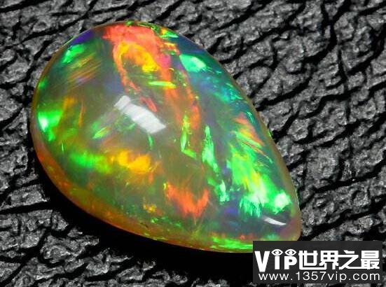 大脸妹：真实独特的美丽，散发耀眼光芒的未经打磨宝石